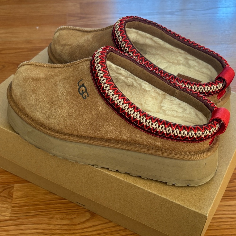 UGG Tazzman Tall size 8 - Picture 5 of 6